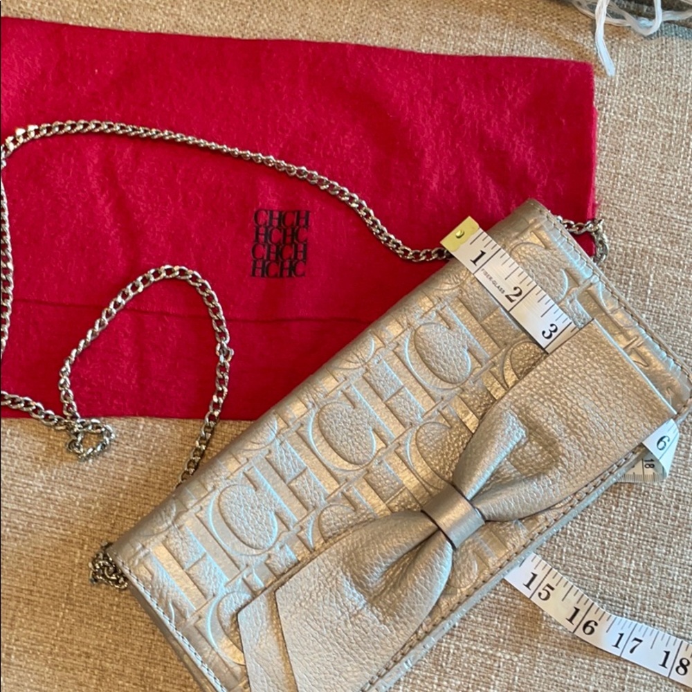 Carolina Herrera clutch with chain